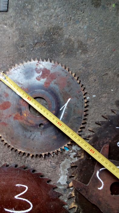 Пильный диск по дереву