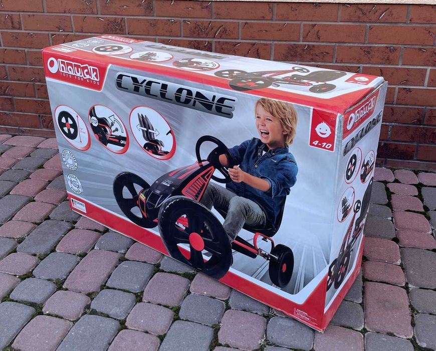 Дитяча машинка / картинг на педалі