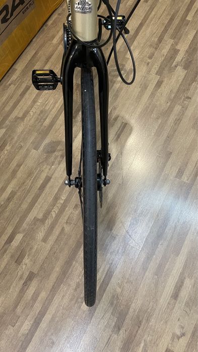 Шосейний велосипед Raleigh