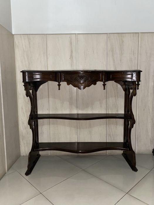 Credência em Madeira e Mármore