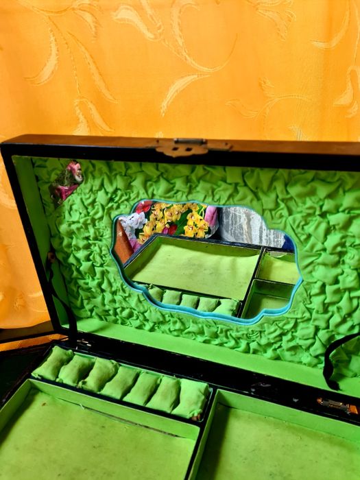 Шкатулка-комод для украшений, дерево, Китай 50г.