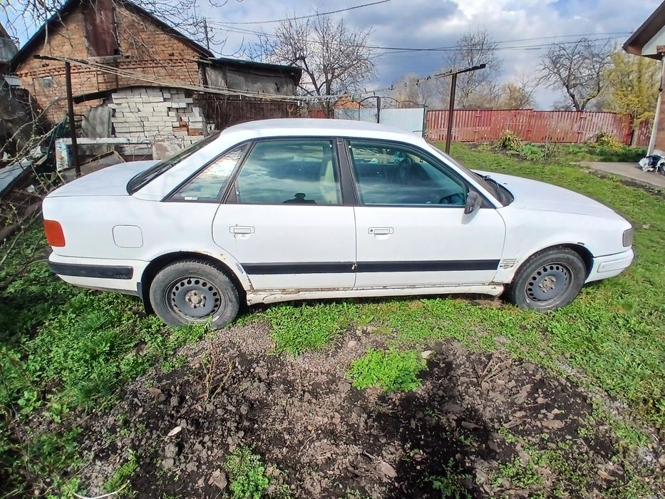 продам машину audi 100 c4