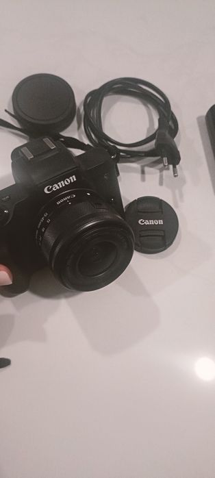 Máquina fotográfica Canon EOS M50