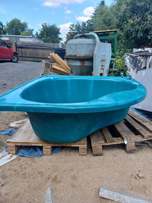 Wanna z marmuru 148cm x 148cm