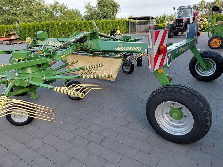Zgrabiarka Krone Swadro 681
