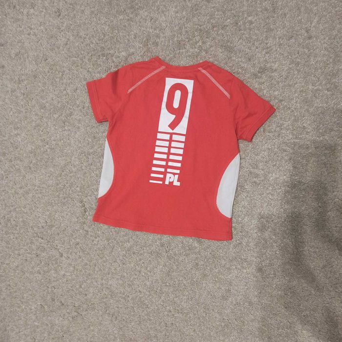 Paczka, w tym koszulka kibica w barwach narodowych, r 122/128 i 128