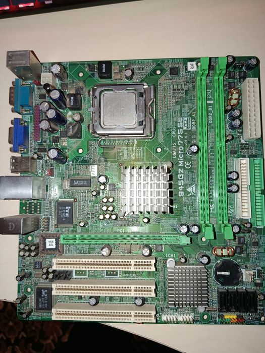 продам материнську плату 775 сокет