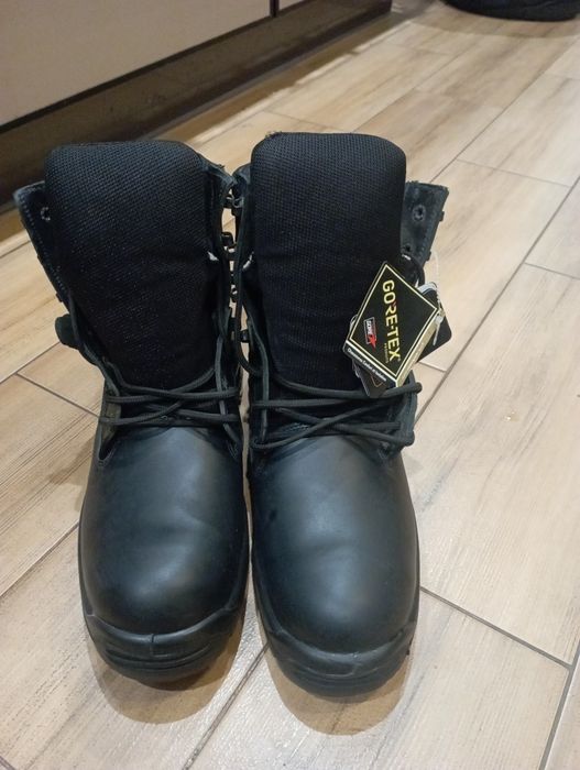 Берци 43 р. Нові . Не були в використанні.