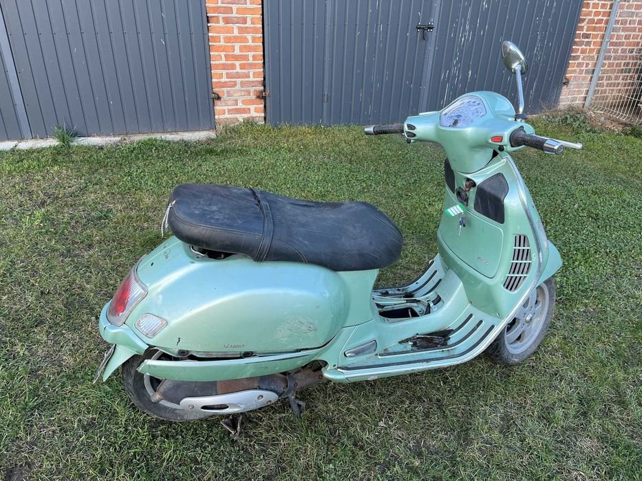 Piaggio Vespa Gts 125 dużo części czasza osłony silnik linka wydech la