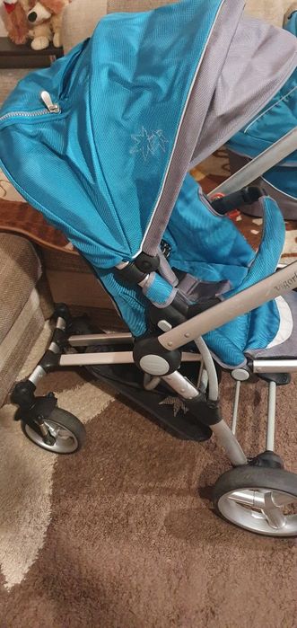 Дитяча коляска два в одному.