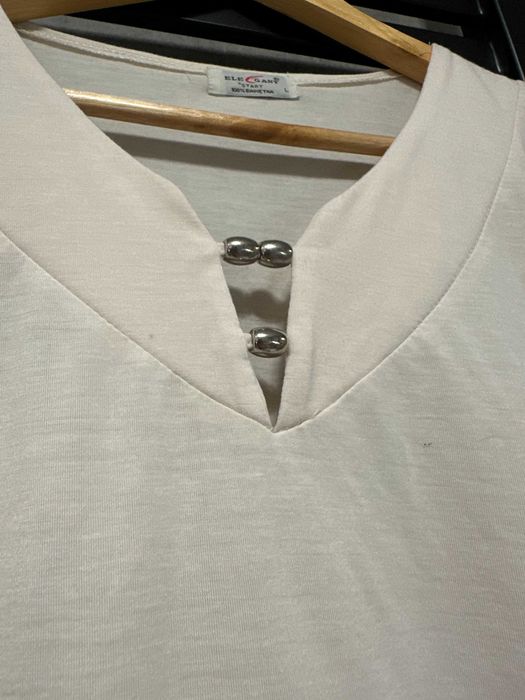 Koszulka bluzka z krótkim rękawem i ozdobą Ele Gant L