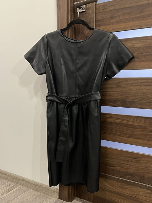 Чорне платтячко