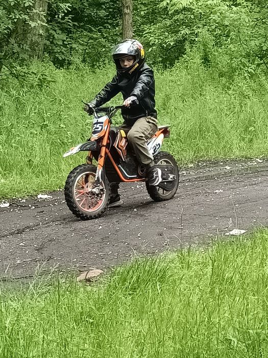 Motor cross elektryczny HECHT 54500