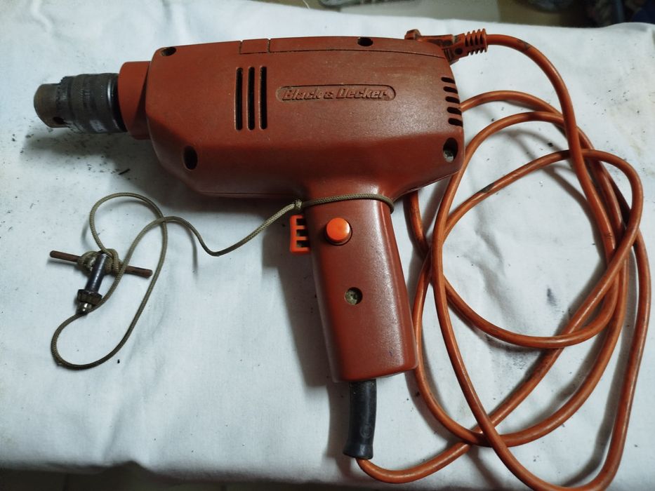 Máquina de furar.