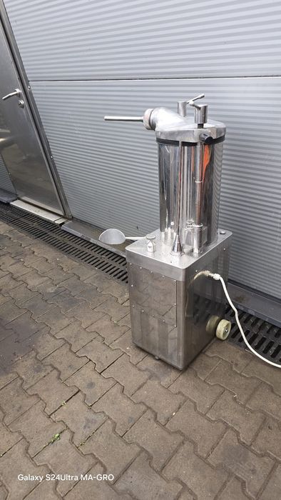 Nadziewarka tłokowa 25l