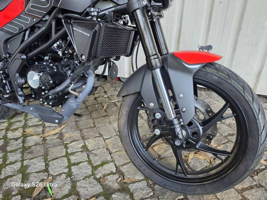 Benelli Leoncino 125cc  Garantia 05/2027