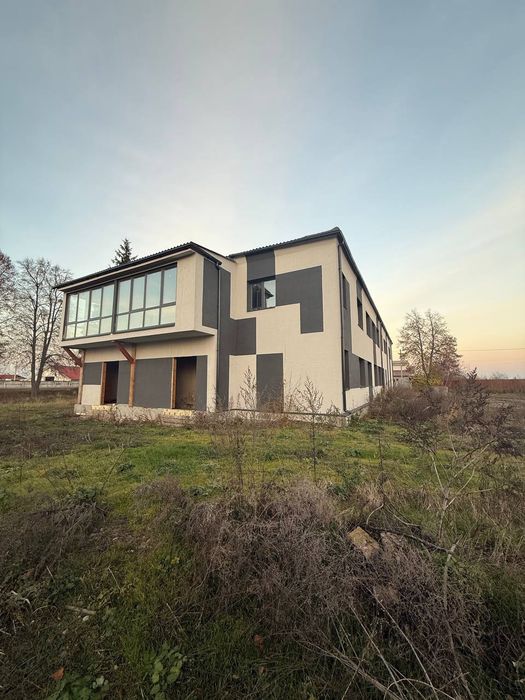 Продаж будівлі 250 м² | фасад дороги | під склад, виробництво, гуртожиток