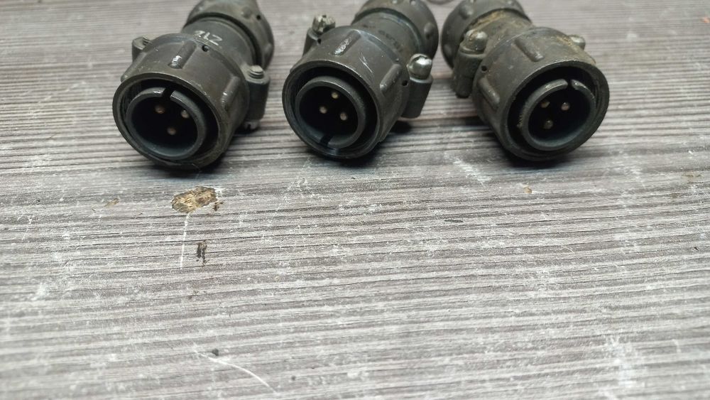 Zasilacz BZ15B radiostacji RD115