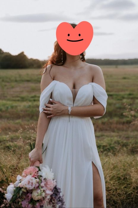 Suknia ślubna minimalistyczna gładka serce