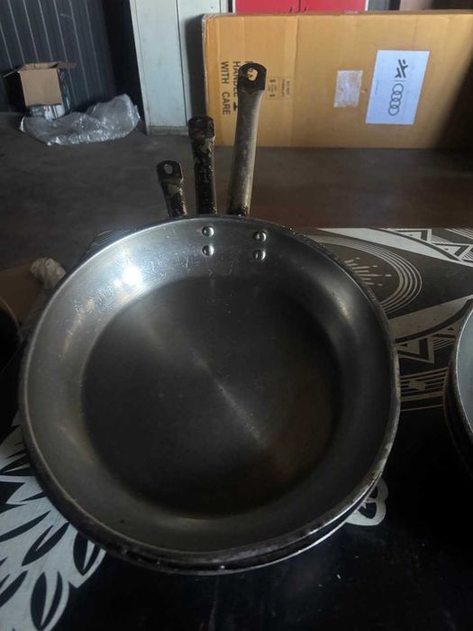 Професійна сковорода з нержавійки б/у, 4 шт. Київ