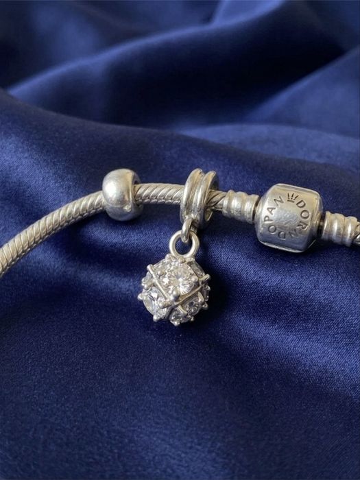 Srebrny charms do bransoletki Pandora