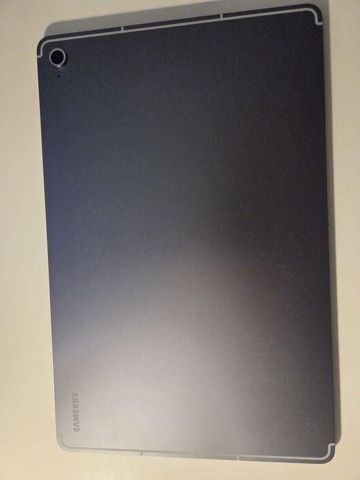Samsung Tab S10 FE + (13")