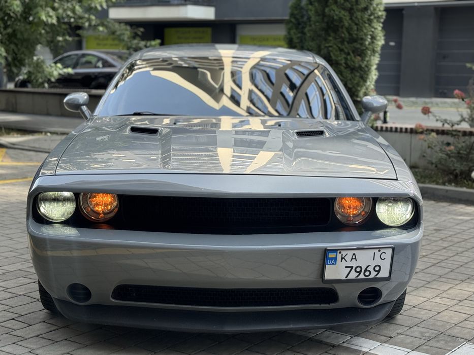 Продам Додж челенжер 3.6 газ бензин