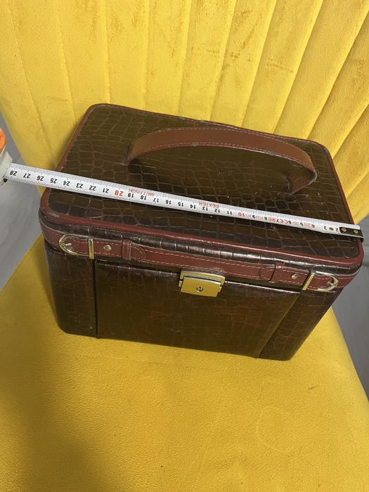 Kuferek na biżuterie