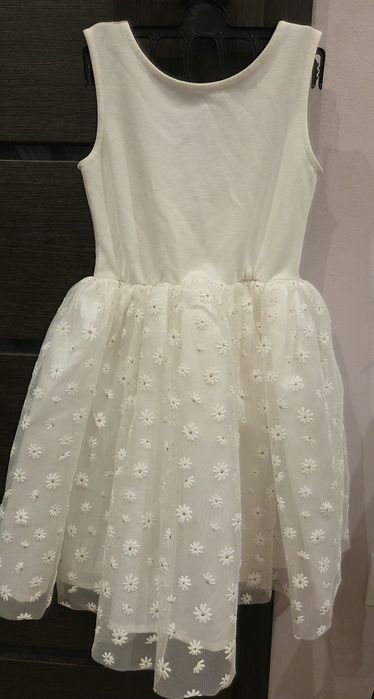 Sukienka H&M w rozm 110/116 ecru
