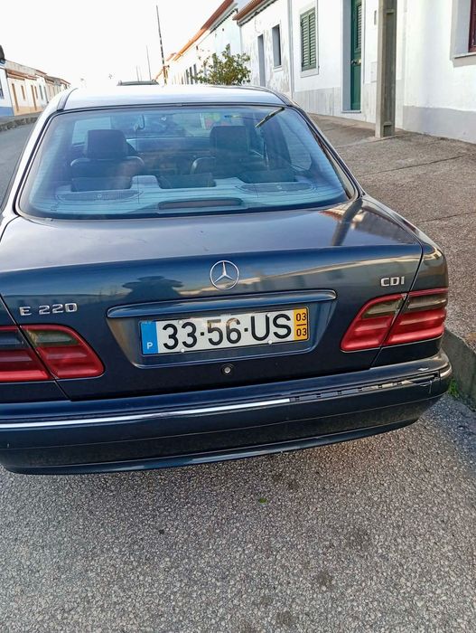 Mercedes-Benz E 220 CDI 2.2 Diesel – 143 cv