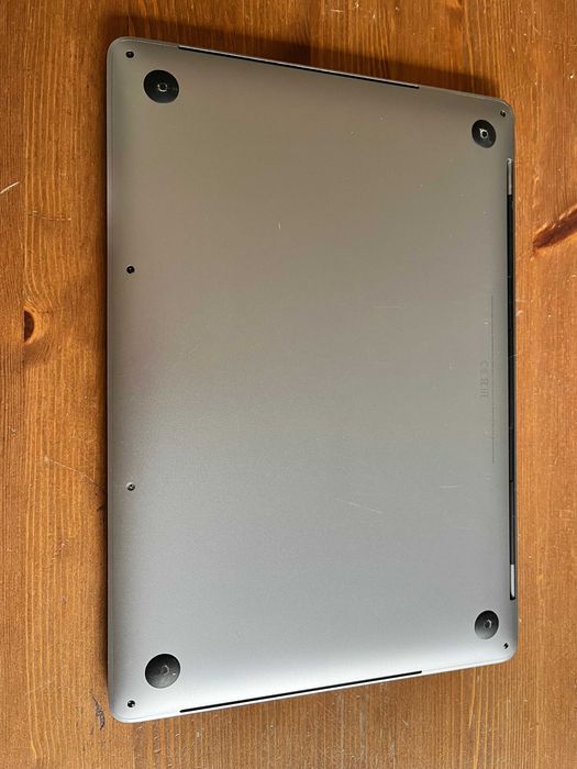 MacBook Pro 13 2020 | i7 | 16GB RAM | 512GB SSD | 4x Thunderbolt