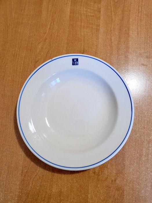 Talerz „duży głęboki” WSS Społem – Włocławek, klasyka epoki PRL