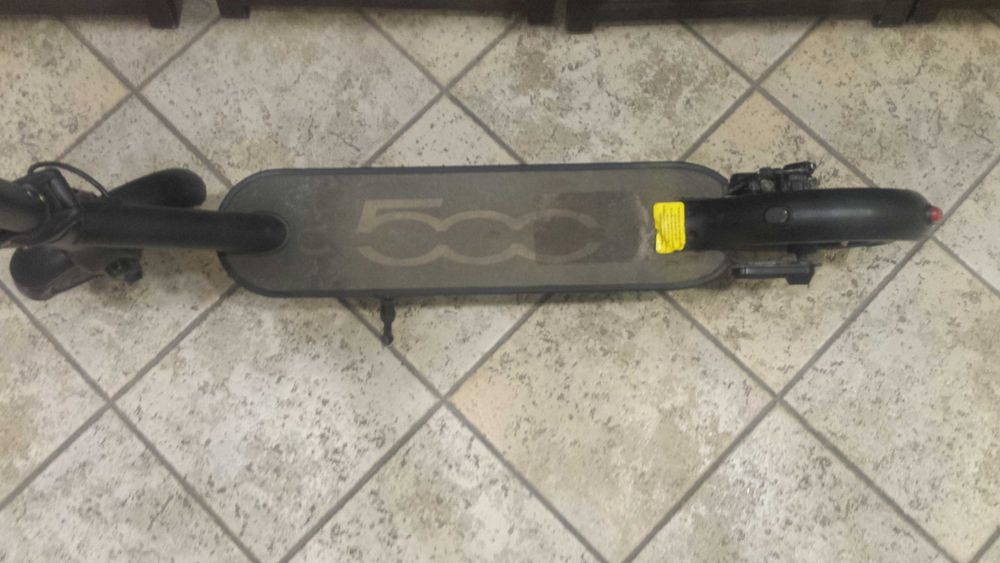 Hulajnoga Elektryczna Fiat 500 350w 7.5 Ah możliwa zamiana