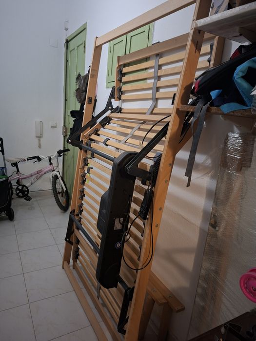 Cama articulada hospitalar