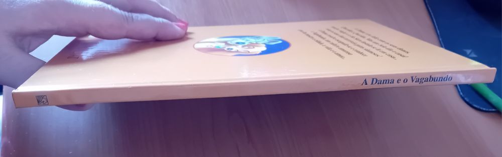 Livro Novo-colecção Disney-A Dama e o vagabundo