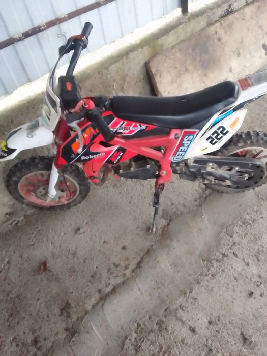 Продам мотоцикл дитячий 50 кубковий на бензині