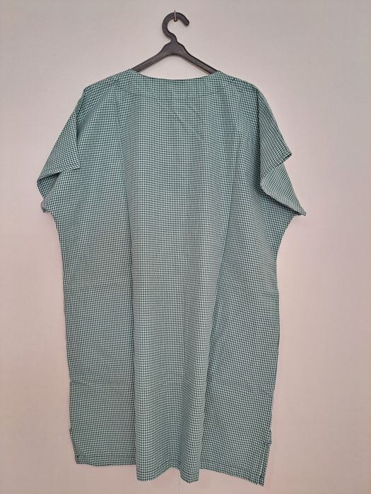 Bata profissional às riscas verdes