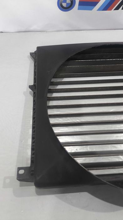 Blindagem Radiador BMW Serie 5 (E39) 25TDS 2246.015 (C/defletor de Ar)