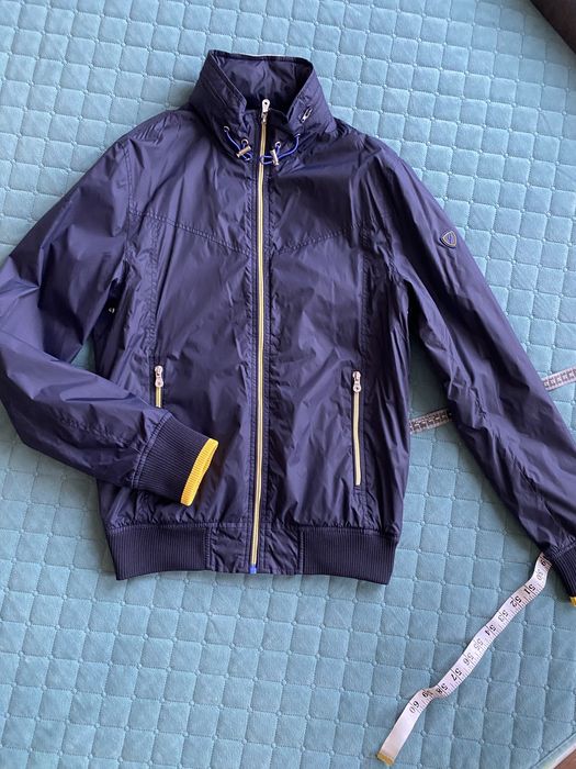 Новая ветровка на подростка