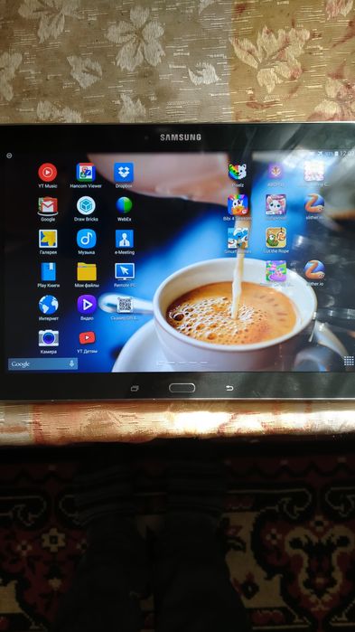 Продам планшет Целий не битий