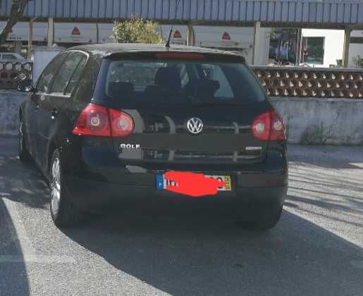 VW Golf V Bluemotion 105 cv em bom estado