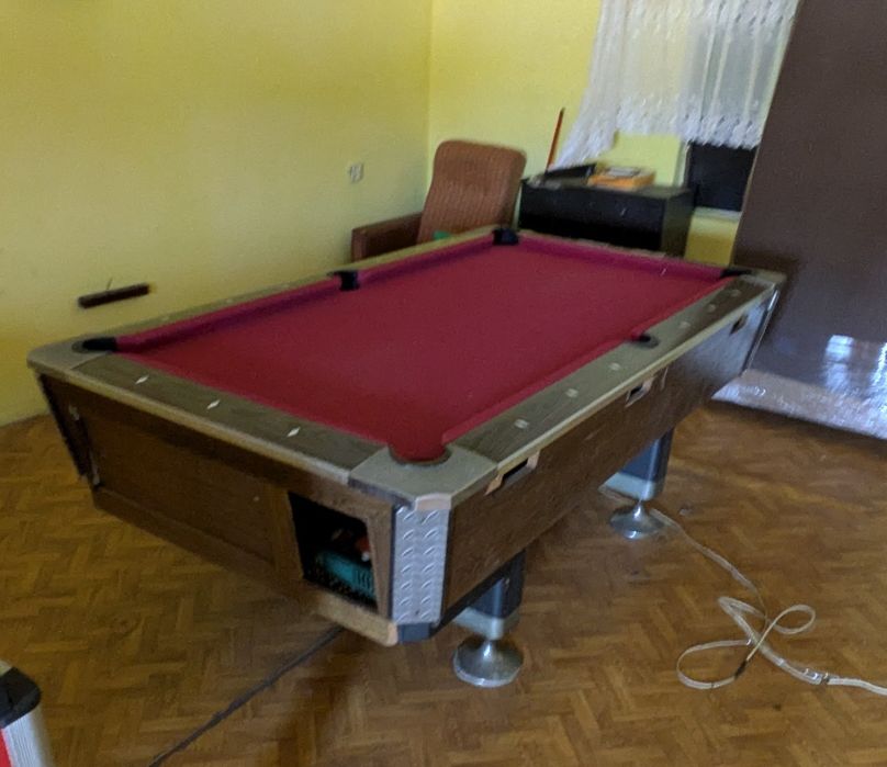 Stół bilardowy 7 FT z łupkowym blatem – do delikatnej renowacji
