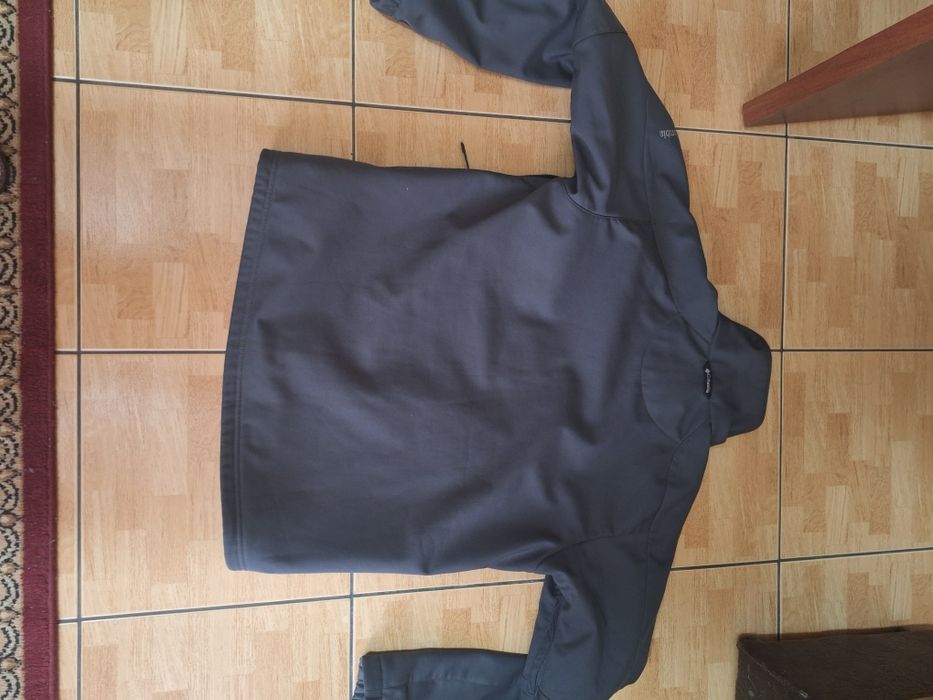 Флисовая куртка размер м