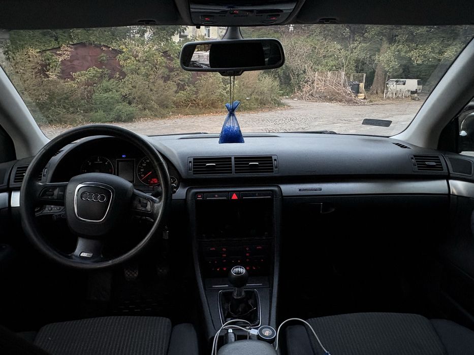Продам audi a4b7