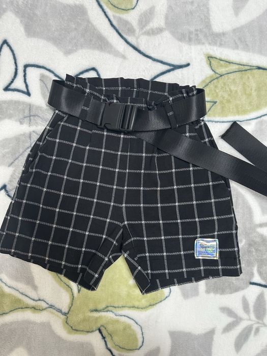 Шорти на дівчинку р. 140