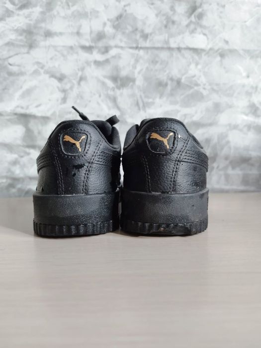 Оригінальні кросівки Puma