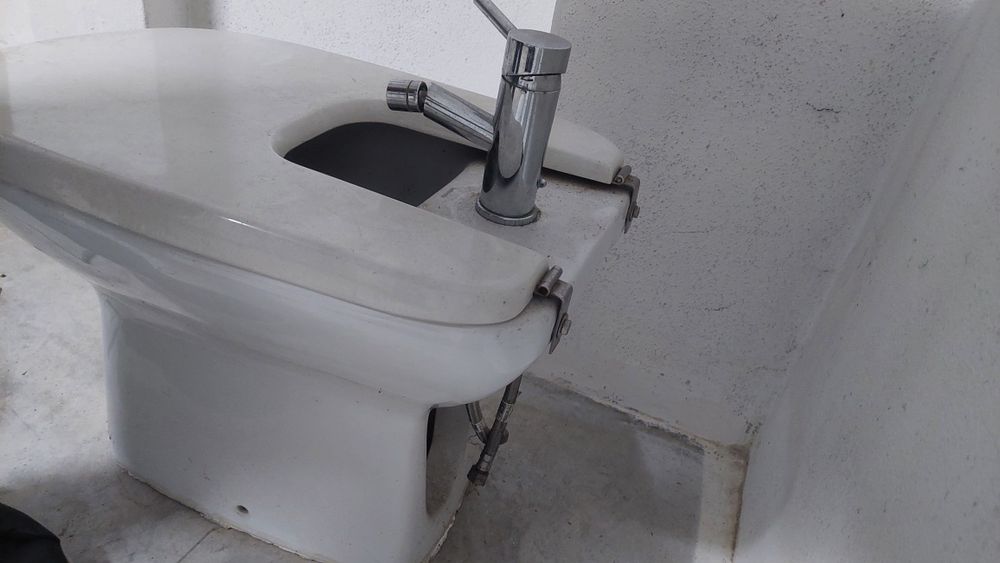 Bidé em Cerâmica Bellavista – usado, em bom estado