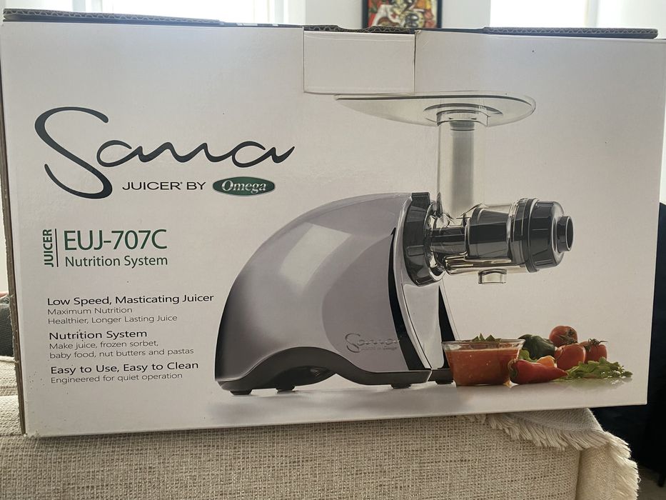 Juicer EUJ-707C Nutrition System