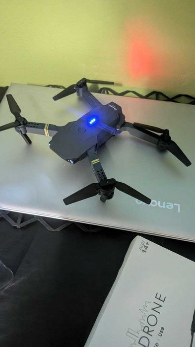 Drone, quadrocopter