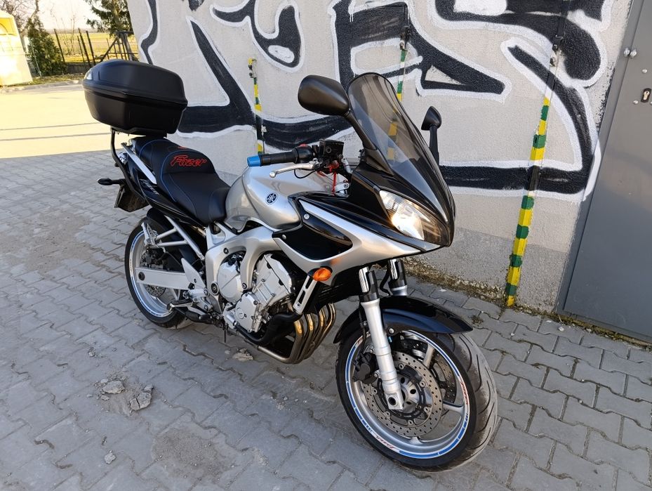 Yamaha FZ6 Kufer Manetki Dodatki